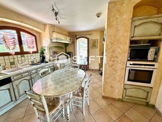  Maison � vendre 7 pi�ces 240 m�