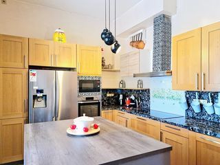  Maison � vendre 10 pi�ces 308 m�