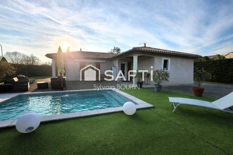   Maison de plain-pied r�nov�e avec piscine � Arnas Maison - 4 pi�ce(s) - 121 m�