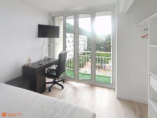  Appartement � louer 5 pi�ces 77 m�