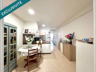  Immeuble � vendre 385 m�