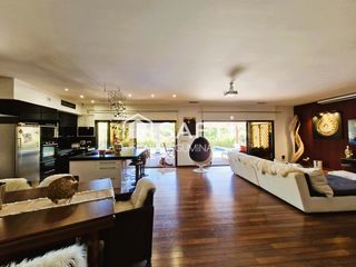  Maison � vendre 7 pi�ces 222 m�