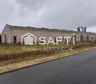  Immeuble � vendre 900 m�