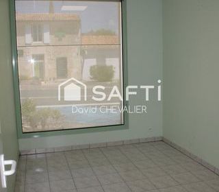  Immeuble � vendre 180 m�