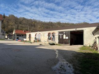  Immeuble � vendre 1200 m�