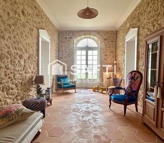  Maison � vendre 10 pi�ces 379 m�