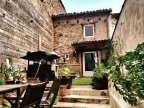   MAISON DE VILLAGE ATYPIQUE, RENOVEE Maison - 5 pi�ce(s) - 128 m�