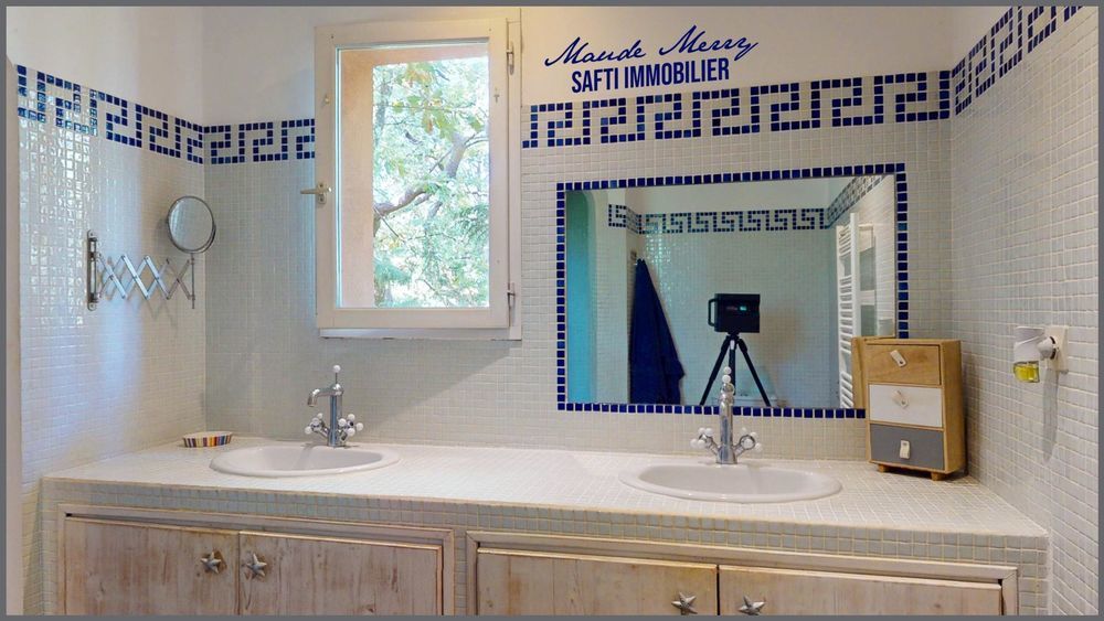 � vendre  Maison Gar�oult (83136)