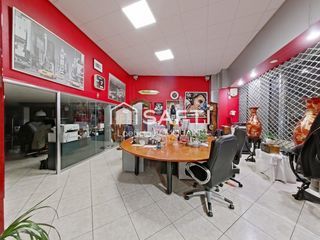  Immeuble � vendre 300 m�