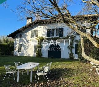  Maison � vendre 15 + pi�ces 446 m�