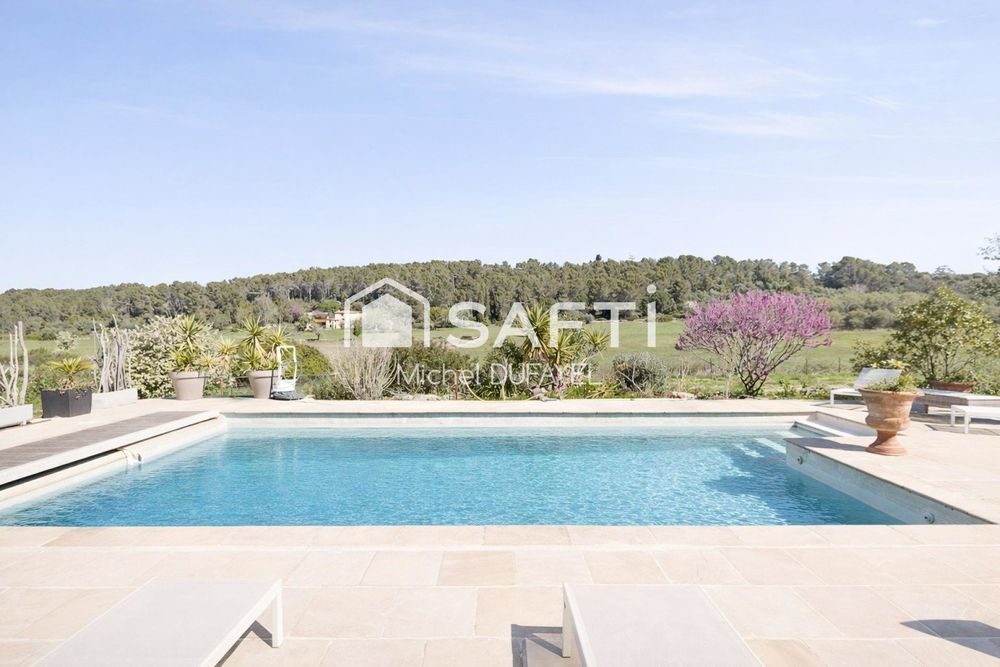 � vendre  Maison Bagnols-en-For�t (83600)