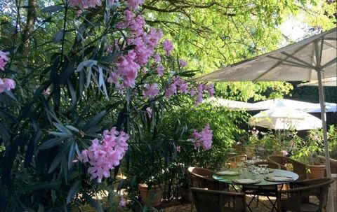 *** Local commercial restauration et fonds de commerce ! *** 694500 44450 Saint-julien-de-concelles