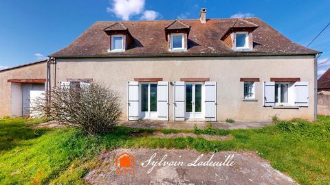   maison de style p�rigourdin de 140 m� sur un terrain plat de 1 900 m� Maison - 6 pi�ce(s) - 138 m�