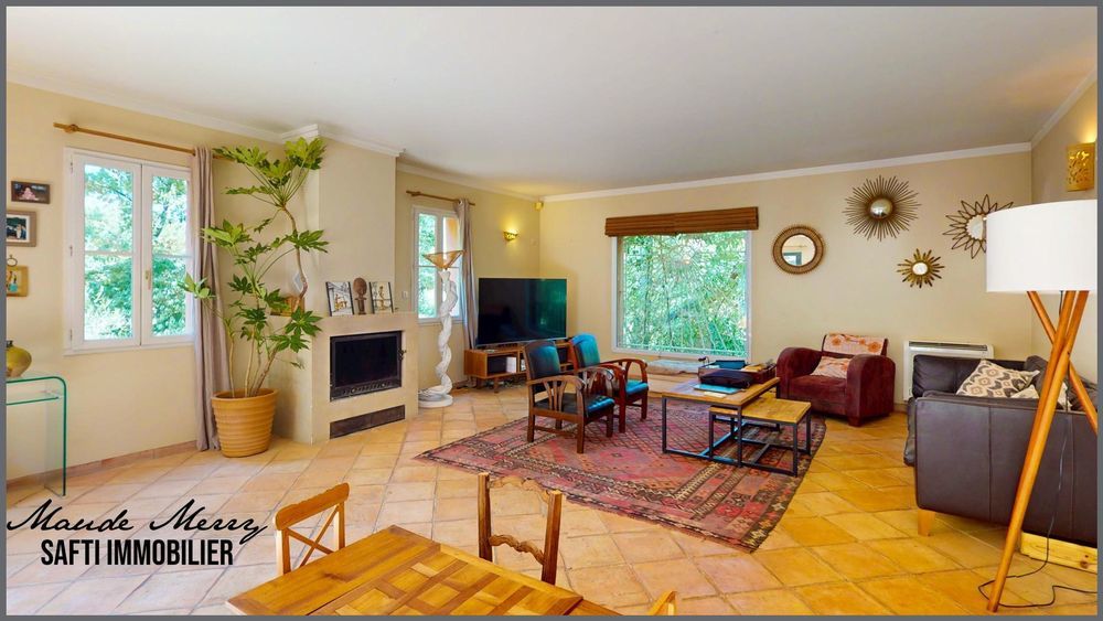 � vendre  Maison Gar�oult (83136)