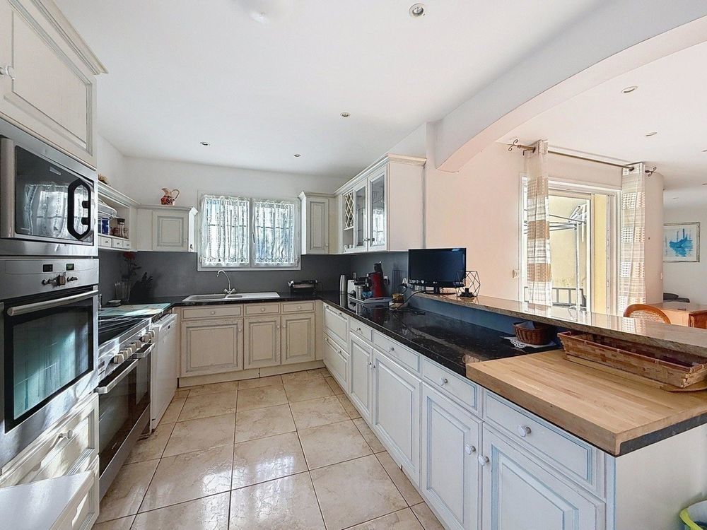 � vendre  Maison Saint-Rapha�l (83700)