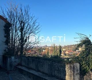  Maison � vendre 9 pi�ces 220 m�