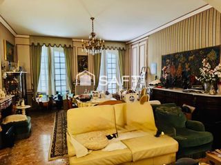  Maison � vendre 8 pi�ces 320 m�