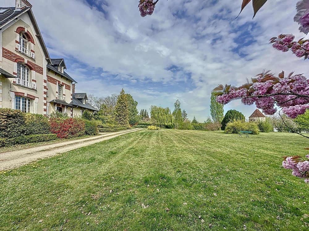 � vendre  Propri�t�/ch�teau Villeneuve-sur-Yonne (89500)