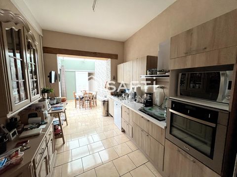   Maison familiale Maison - 7 pi�ce(s) - 190 m�