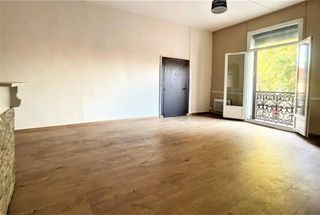  Immeuble � vendre 325 m�