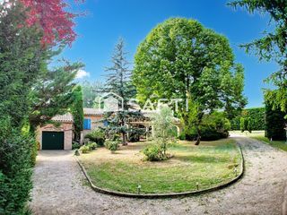  Maison � vendre 9 pi�ces 185 m�