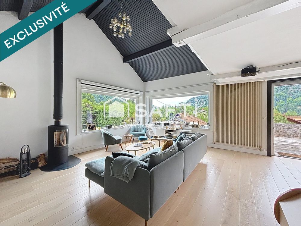 � vendre  Maison La Cluse-et-Mijoux (25300)