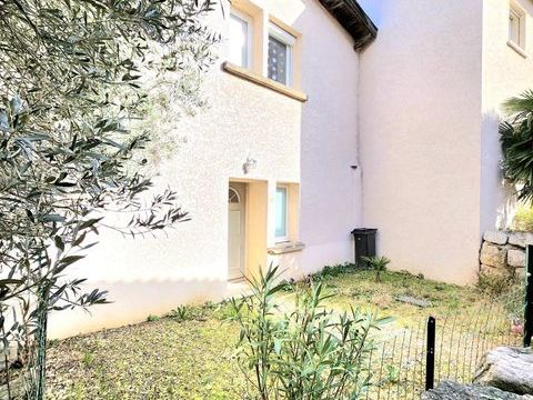   Maison de Village Saint And�ol le Chateau Maison - 3 pi�ce(s) - 46 m�