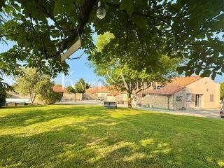  Maison � vendre 7 pi�ces 216 m�