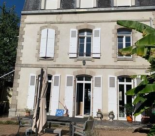  H�tel Particulier � vendre 10 pi�ces 280 m�