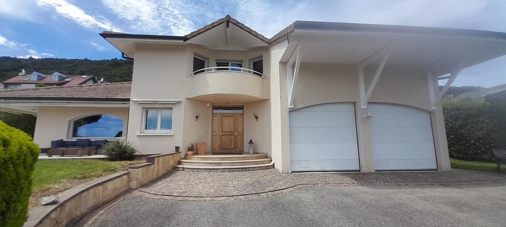 � vendre  Maison Divonne-les-Bains (01220)