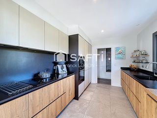  Maison � vendre 6 pi�ces 165 m�