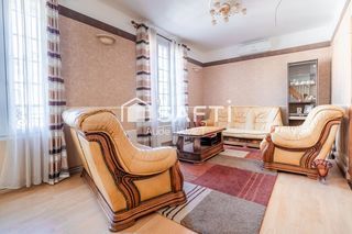  Maison � vendre 8 pi�ces 228 m�