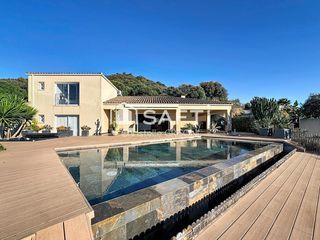  Maison � vendre 5 pi�ces 220 m�