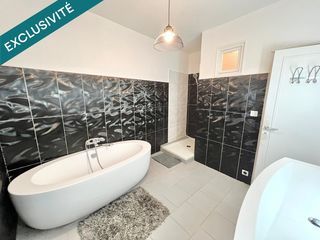  Maison � vendre 9 pi�ces 208 m�