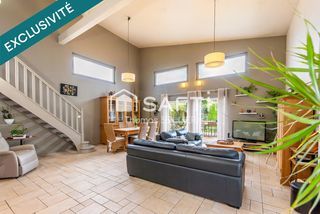  Maison � vendre 6 pi�ces 220 m�