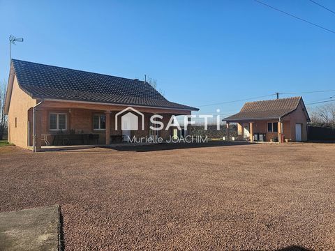   Maison de plain-pied 110 m2 avec deux garages et grand terrain Maison - 5 pi�ce(s) - 110 m�