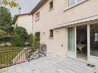  Maison � vendre 8 pi�ces 210 m�