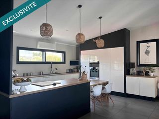  Maison � vendre 9 pi�ces 220 m�