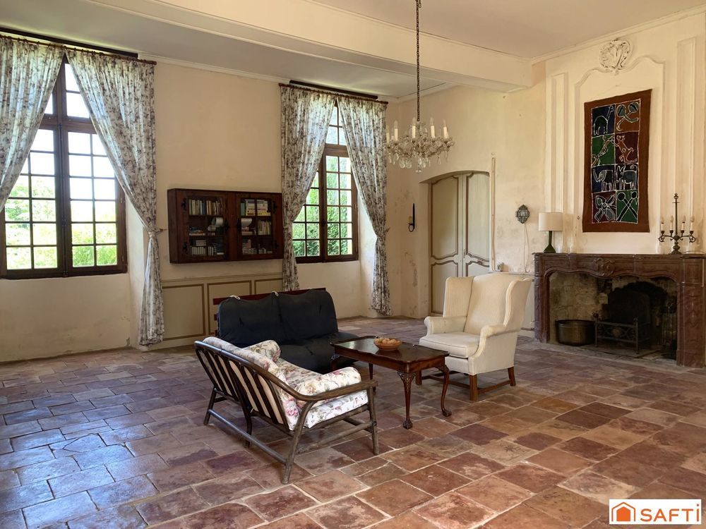 � vendre  Propri�t�/ch�teau Mauroux (32380)