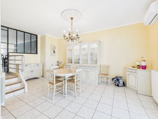  Maison � vendre 8 pi�ces 195 m�