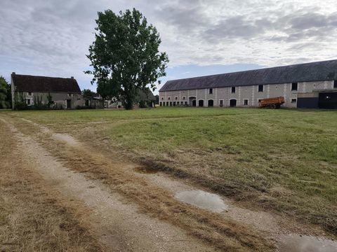   � vendre � Ensemble immobilier avec d�pendances sur environ 1,5 hectare � Le Li�ge (37460) Maison - 6 pi�ce(s) - 154 m�