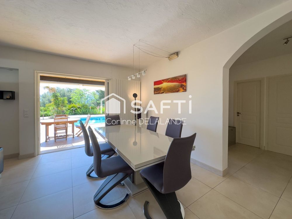 � vendre  Maison Saint-Laurent-du-Var (06700)