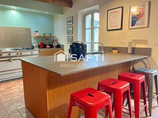  Maison � vendre 6 pi�ces 220 m�