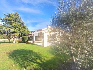  Maison � vendre 4 pi�ces 145 m�