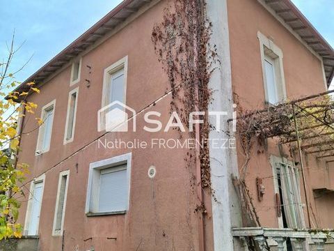   Maison en pierre avec un ext�rieur Maison - 8 pi�ce(s) - 235 m�