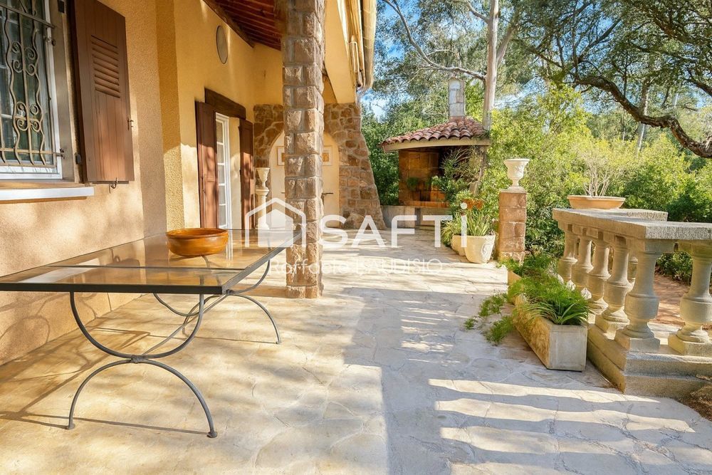 � vendre  Maison Agay (83530)