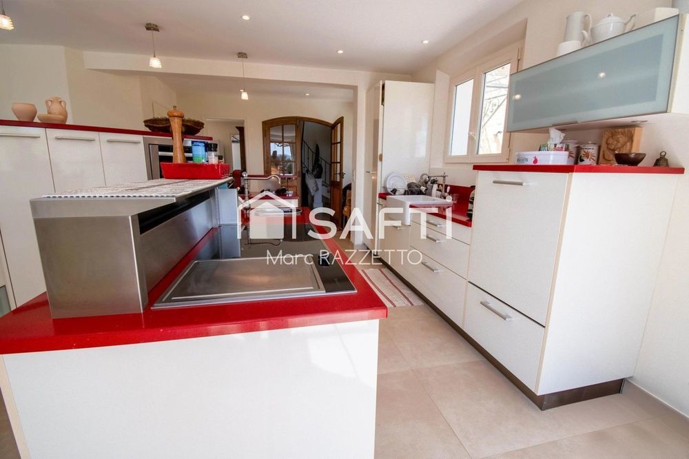 � vendre  Maison Lauris (84360)