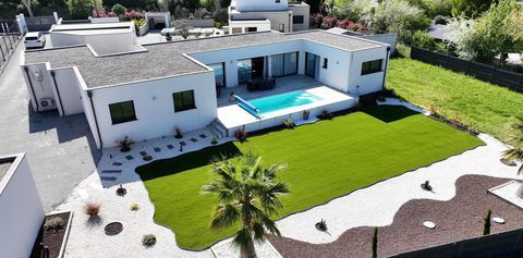   Maison contemporaine Maison - 7 pi�ce(s) - 164 m�