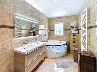  Maison � vendre 7 pi�ces 219 m�