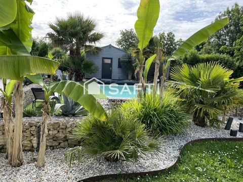   BEAU PAVILLON DE 5 CHAMBRES ET GARAGE + JARDIN ET PISCINE A FORS Maison - 7 pi�ce(s) - 165 m�
